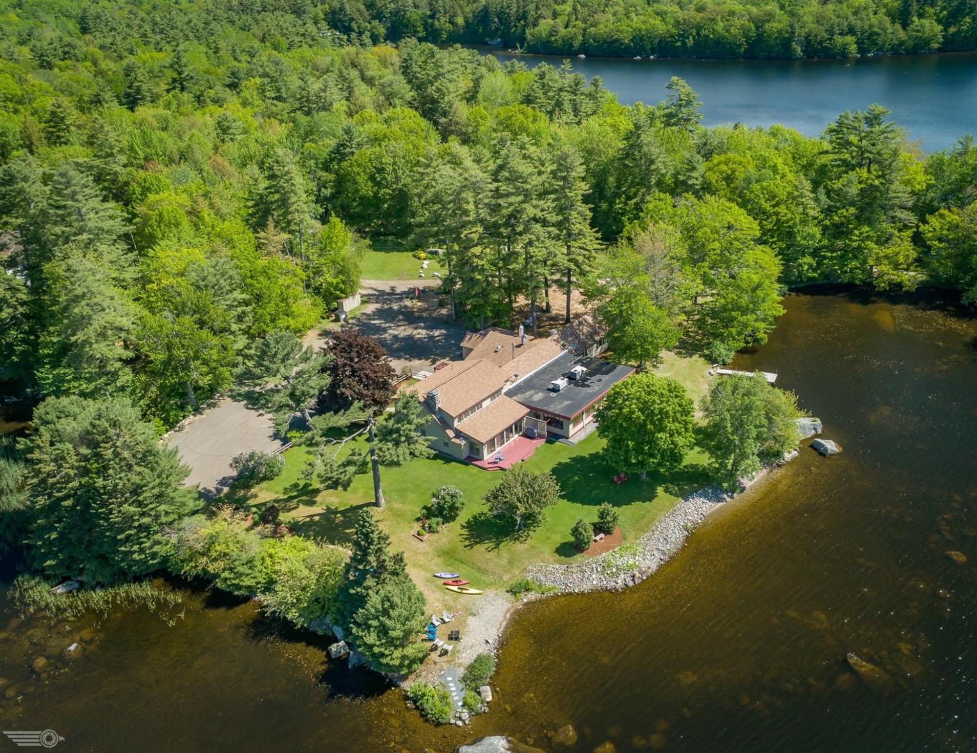 Alamoosook Lakeside Inn Orland Exterior photo
